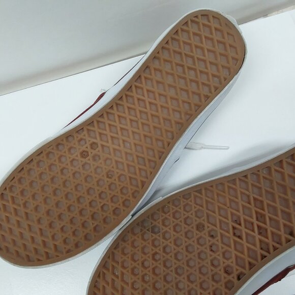 Classic Low Top Vans Sneaker EUC - Picture 4 of 4